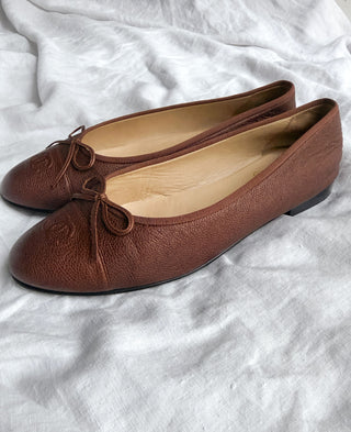 Pre-Fall 2013 Brown Pebbled Leather CC Ballerina Flats - 41