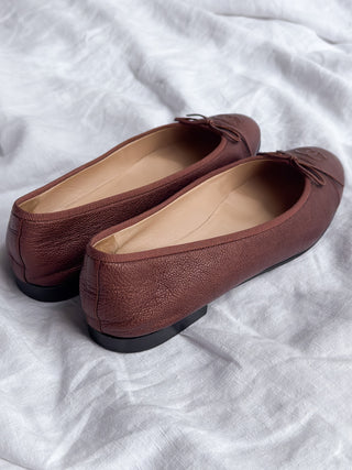 Pre-Fall 2013 Brown Pebbled Leather CC Ballerina Flats - 41