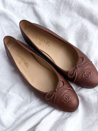 Pre-Fall 2013 Brown Pebbled Leather CC Ballerina Flats - 41