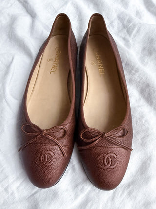 Pre-Fall 2013 Brown Pebbled Leather CC Ballerina Flats - 41